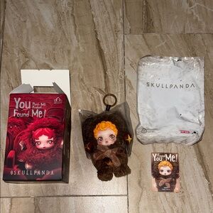 POP MART X SKULLPANDA You Found Me! sneaky chestnut Plush Doll Keychain
